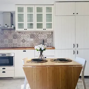 Beautiful Stylish @ Center Appartement